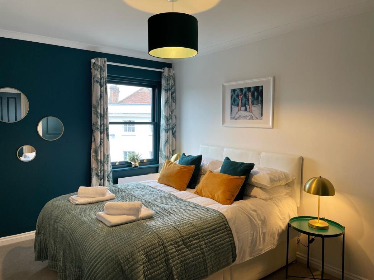 East Walls Apartment Chichester Exterior foto